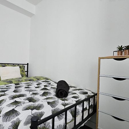 Guest House - Close To All Amenities 北安普敦 外观 照片