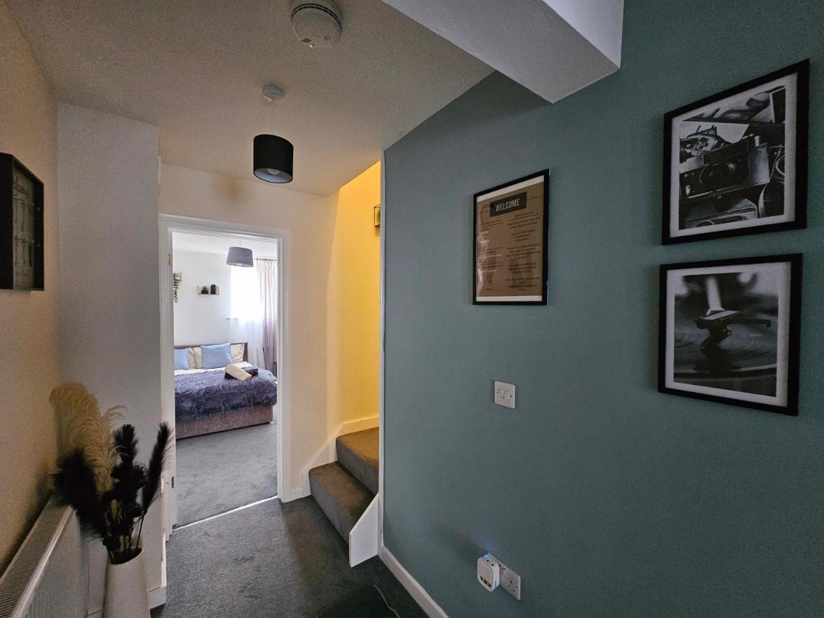 Guest House - Close To All Amenities 北安普敦 外观 照片