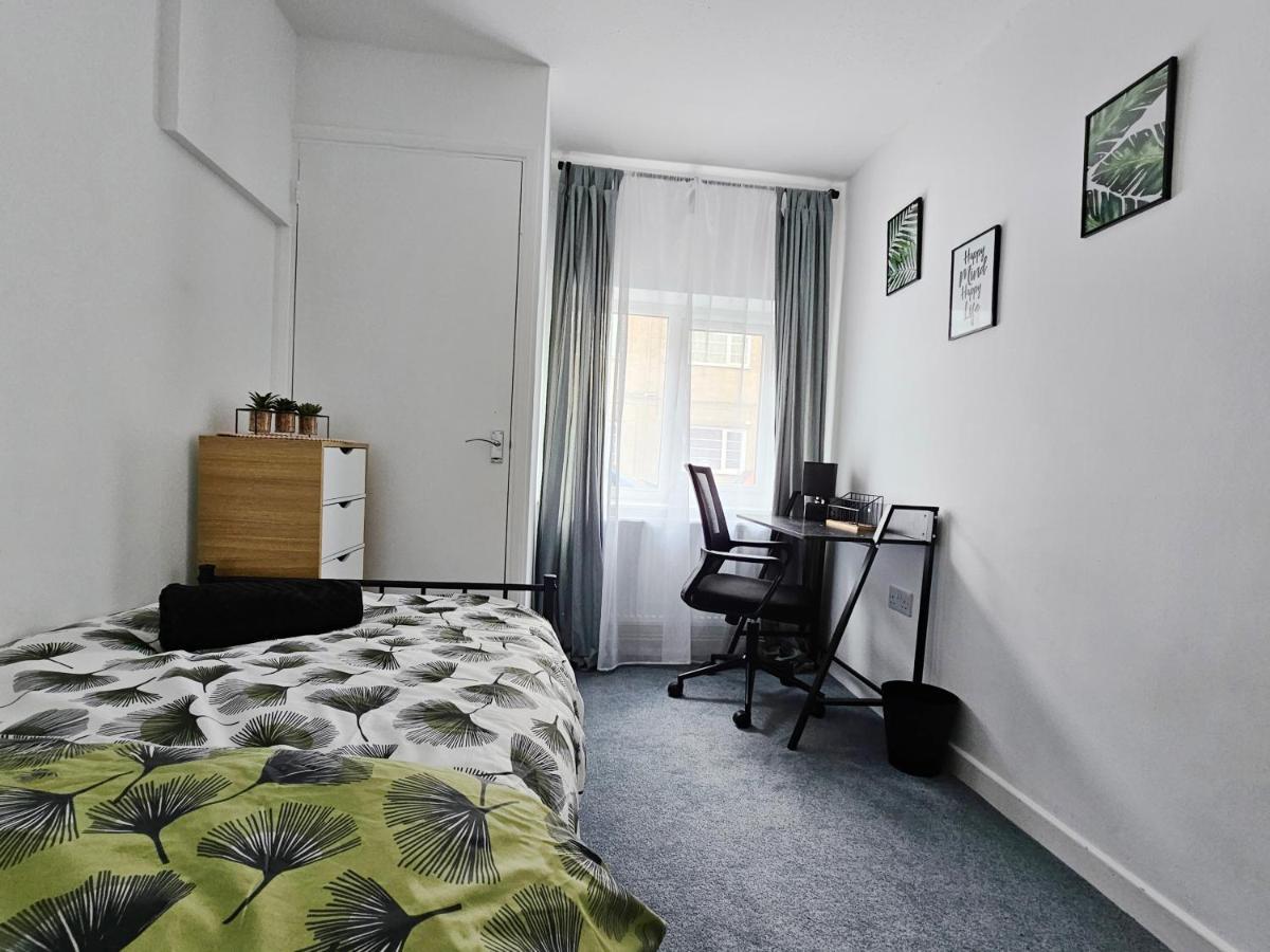 Guest House - Close To All Amenities 北安普敦 外观 照片