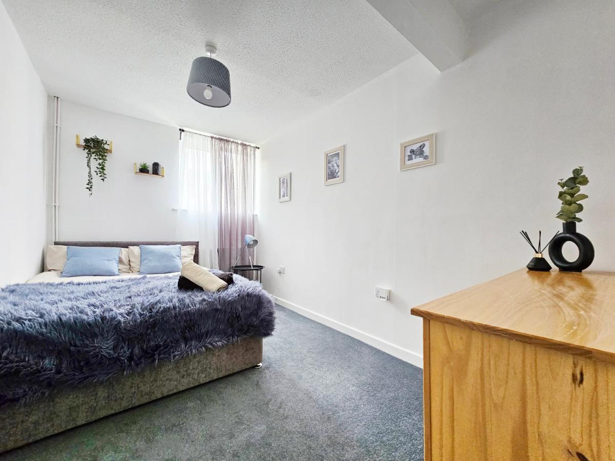 Guest House - Close To All Amenities 北安普敦 外观 照片